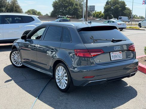 Used 2018 Audi A3 e-tron Premium FWD image 10