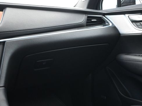 Used 2023 Cadillac XT5 Premium Luxury w/ LPO, Floor Liner Package FWD image 9