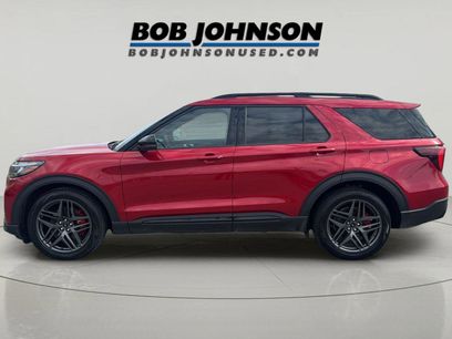Used 2025 Ford Explorer ST
