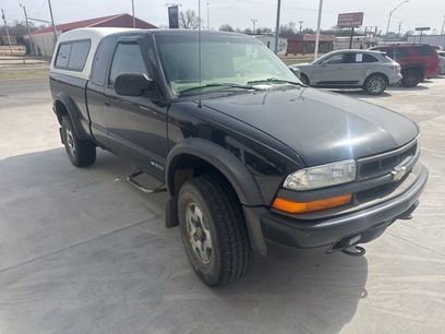 Used 2001 Chevrolet S10 Pickup LS w/ Preferred Equipment Group