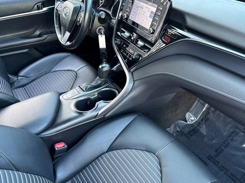 Used 2022 Toyota Camry SE image 31