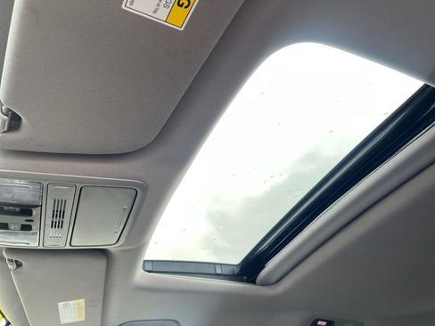 Used 2024 Honda Odyssey EX-L image 23