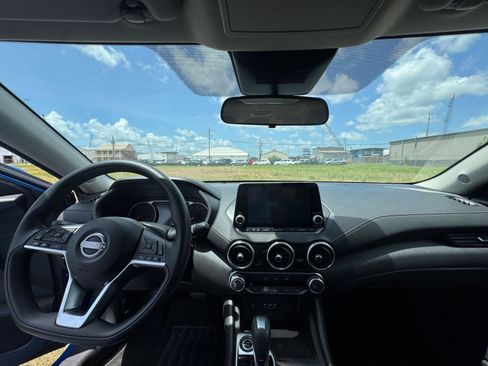Used 2025 Nissan Sentra SV FWD image 27