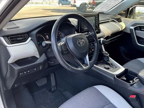 Used 2021 Toyota RAV4 AWD Hybrid image 13