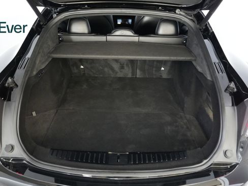 Used 2022 Tesla Model S image 8