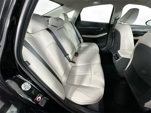 Used 2022 Hyundai Sonata Limited w/ Cargo Package image 30
