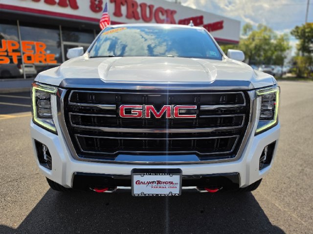 Used 2024 GMC Yukon AT4 AWD/4WD image 2