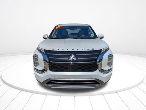New 2026 Mitsubishi Outlander SE FWD image 9