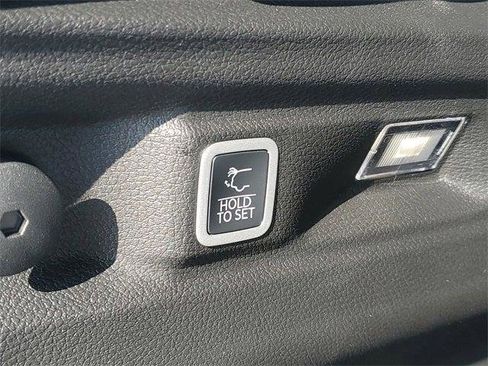 New 2026 Jeep Grand Cherokee L Limited AWD/4WD image 9