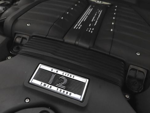 Used 2017 Bentley Bentayga image 95