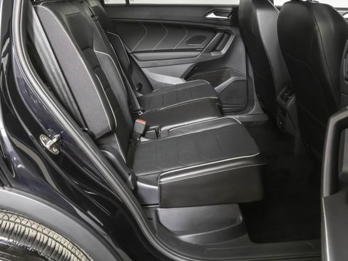 Used 2024 Volkswagen Tiguan SEL R-Line image 41