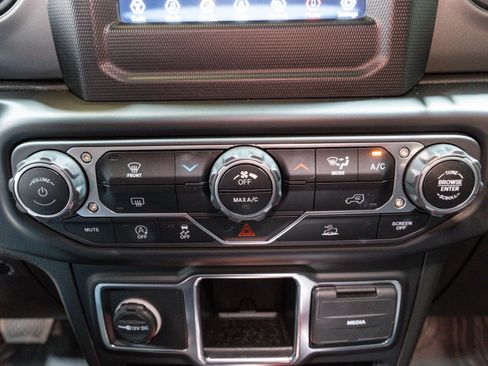 Used 2023 Jeep Wrangler Unlimited Sport w/ Xtreme 35 Tire Package image 17