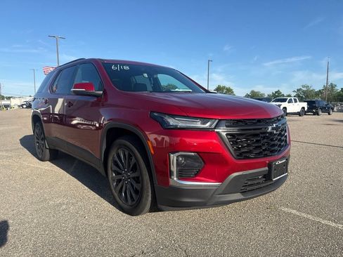 Used 2023 Chevrolet Traverse RS AWD/4WD image 1