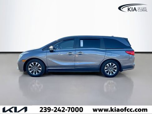 Used 2023 Honda Odyssey EX-L image 2