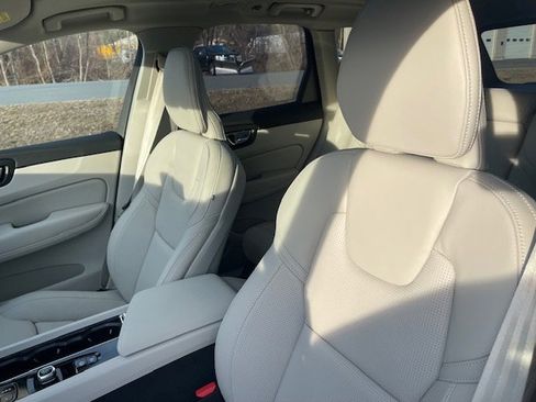 New 2026 Volvo XC60 T8 Ultra w/ Protection Package Premier AWD/4WD image 14