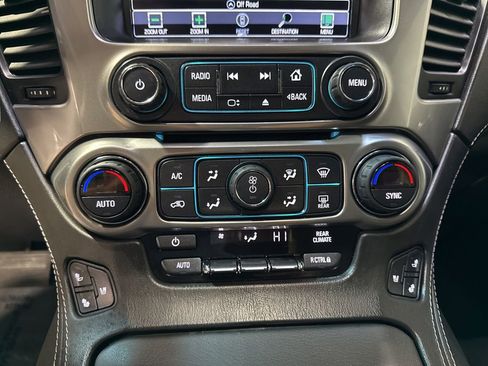 Used 2018 Chevrolet Suburban Premier AWD/4WD image 20