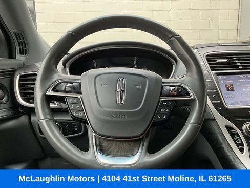 Used 2019 Lincoln Nautilus Reserve w/ Driver Assistance Package AWD/4WD image 3
