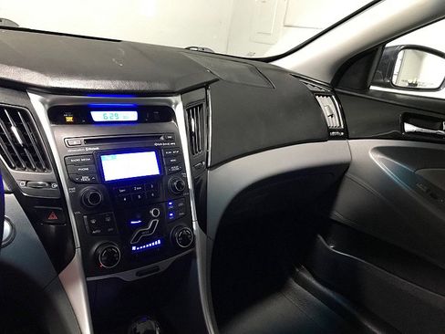 Used 2013 Hyundai Sonata Limited image 26