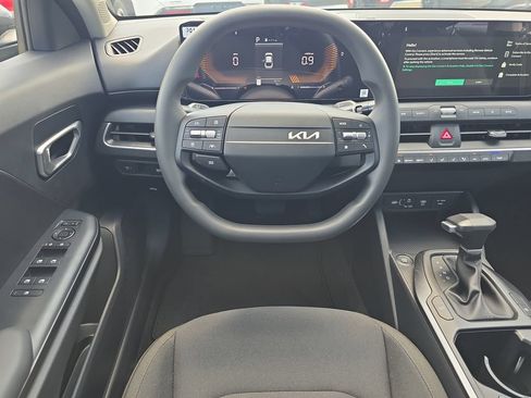 New 2026 Kia K4 FWD image 13