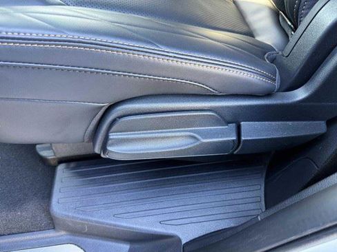 Used 2024 Ford Expedition Platinum RWD image 34