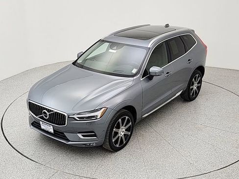 Used 2018 Volvo XC60 T6 Inscription w/ Luxury Seat Package image 13