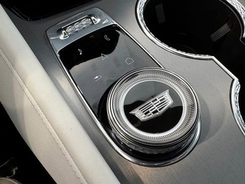 New 2026 Cadillac Vistiq Luxury AWD/4WD image 17