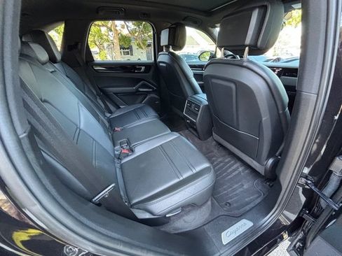 Used 2019 Porsche Cayenne E-Hybrid AWD/4WD image 39