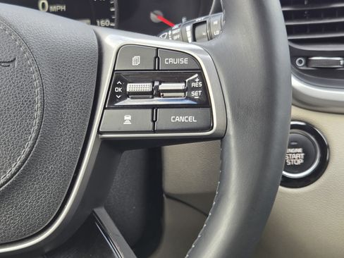 Used 2019 Kia Sorento EX FWD image 25