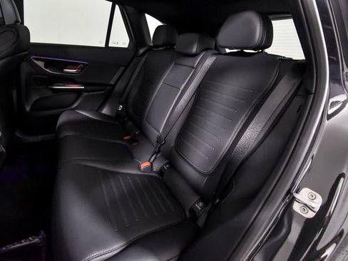New 2026 Mercedes-Benz GLC 300 4MATIC image 5