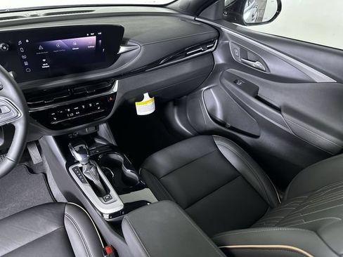 New 2026 Buick Envista Preferred FWD image 37
