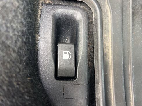 Used 2017 Subaru Forester 2.5i w/ Alloy Wheel Package image 11