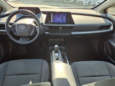Used 2024 Toyota Prius LE image 11