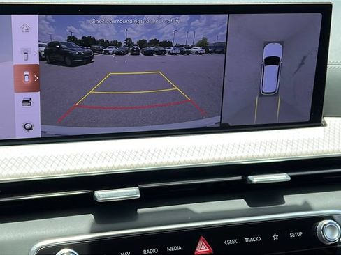 Certified 2025 Genesis GV80 3.5T Prestige AWD/4WD image 20