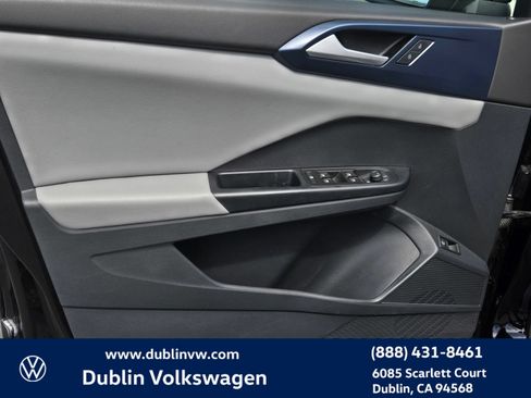 Certified 2023 Volkswagen Taos SE w/ Panoramic Sunroof Package FWD image 10