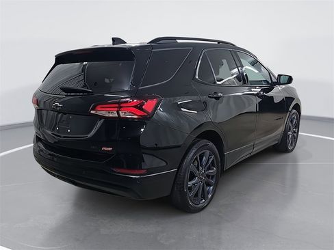 Certified 2024 Chevrolet Equinox RS image 3