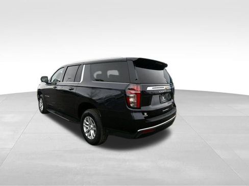 Used 2024 Chevrolet Suburban LT AWD/4WD image 5