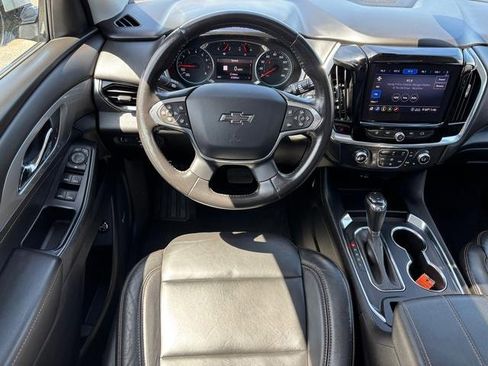 Used 2020 Chevrolet Traverse RS AWD/4WD image 18