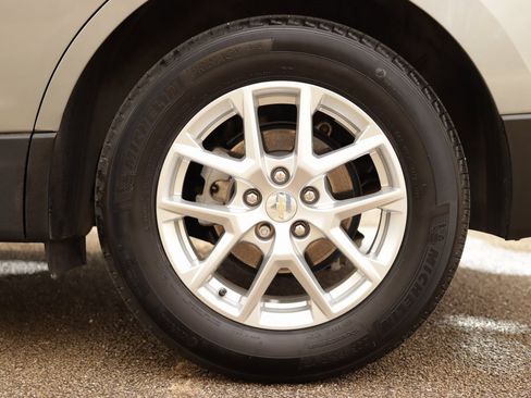 Used 2024 Chevrolet Equinox LT w/ LPO, Floor Liner Package image 35