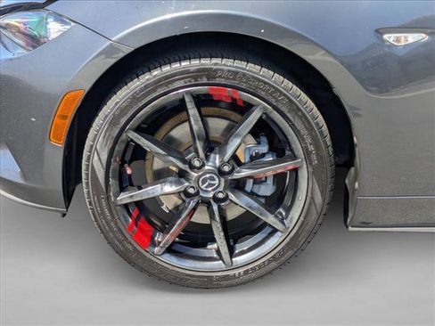 Used 2017 MAZDA MX-5 Miata RF Grand Touring image 19