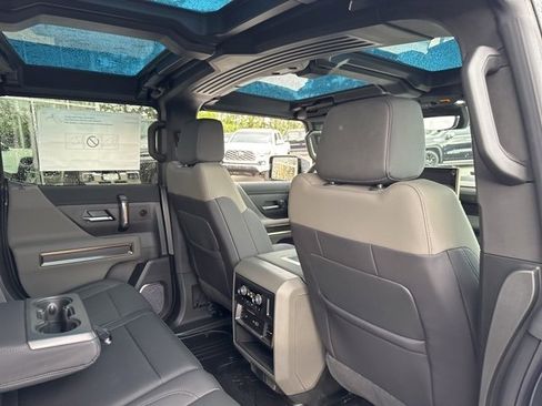 New 2025 GMC Hummer EV 2X image 18