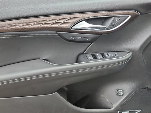 Certified 2023 Buick Envision Avenir image 12