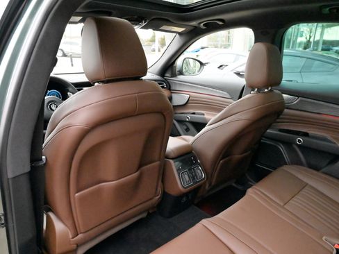 New 2026 Maserati Grecale Modena image 35