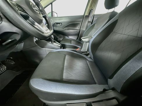 Used 2024 Nissan Versa SV FWD image 13