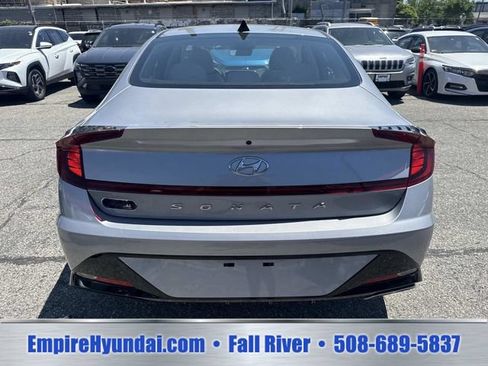 Certified 2023 Hyundai Sonata SEL w/ Cargo Package FWD image 4