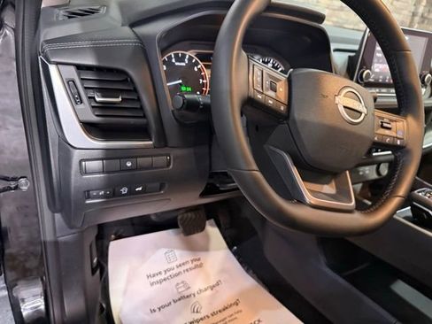 Certified 2025 Nissan Rogue SV image 13