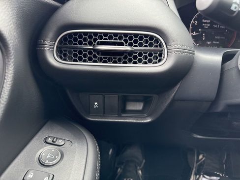 Used 2026 Honda HR-V EX-L image 24