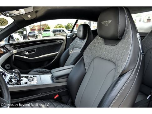 Used 2022 Bentley Continental GT image 10