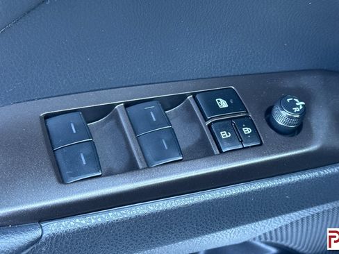 Used 2024 Toyota Camry SE FWD image 13