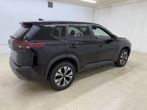 Used 2023 Nissan Rogue SV AWD/4WD image 6