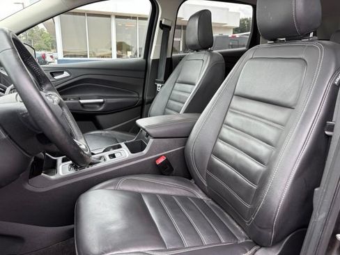 Used 2019 Ford Escape Titanium AWD/4WD image 15